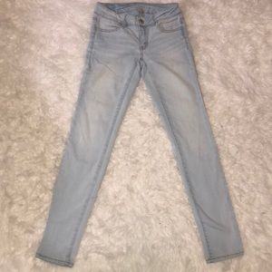 Light Wash American Eagle Jeggings